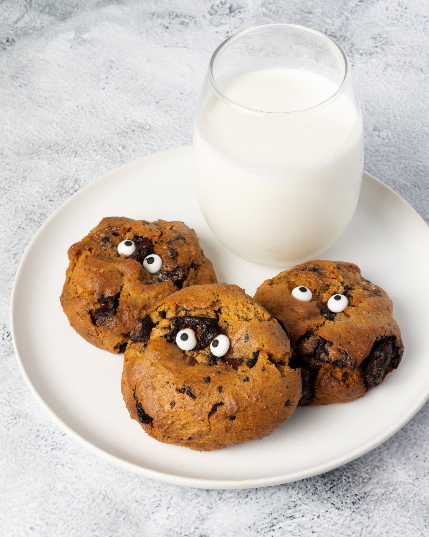 Pumpkin Spice Chocolate Chunk Cookies (6pc)